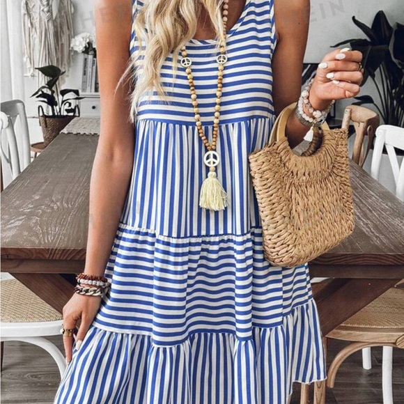 Blue and White Striped Dress Summer dress Sz small - Picture 5 of 5